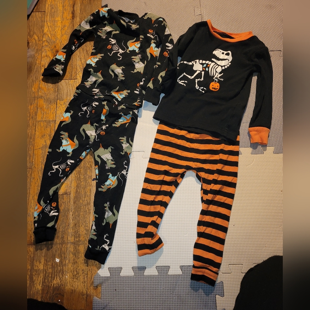 Toddler's Halloween set skeletion dinosaurs trick or treat